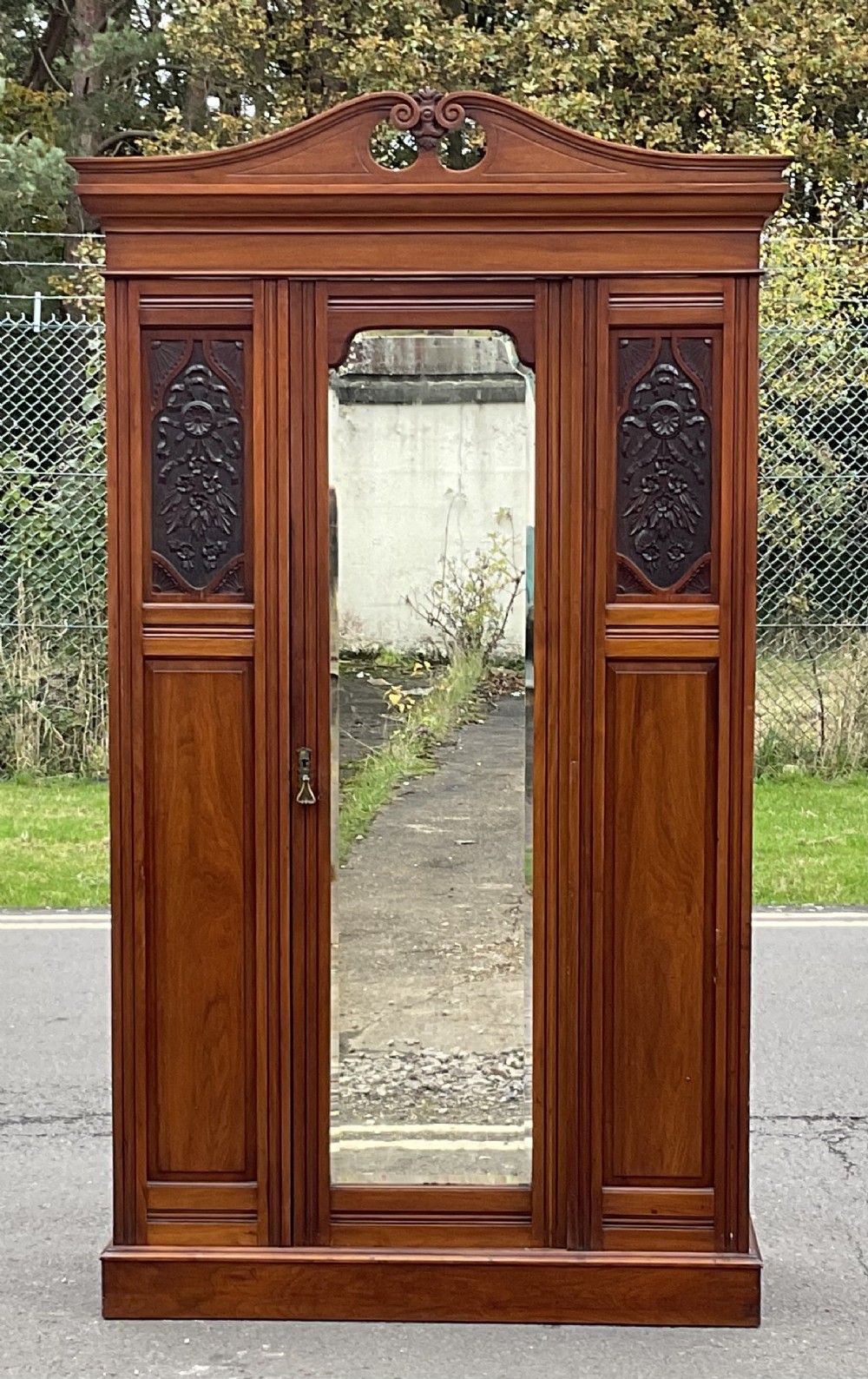 Edwardian Mahogany Single Hanging Wardrobe 