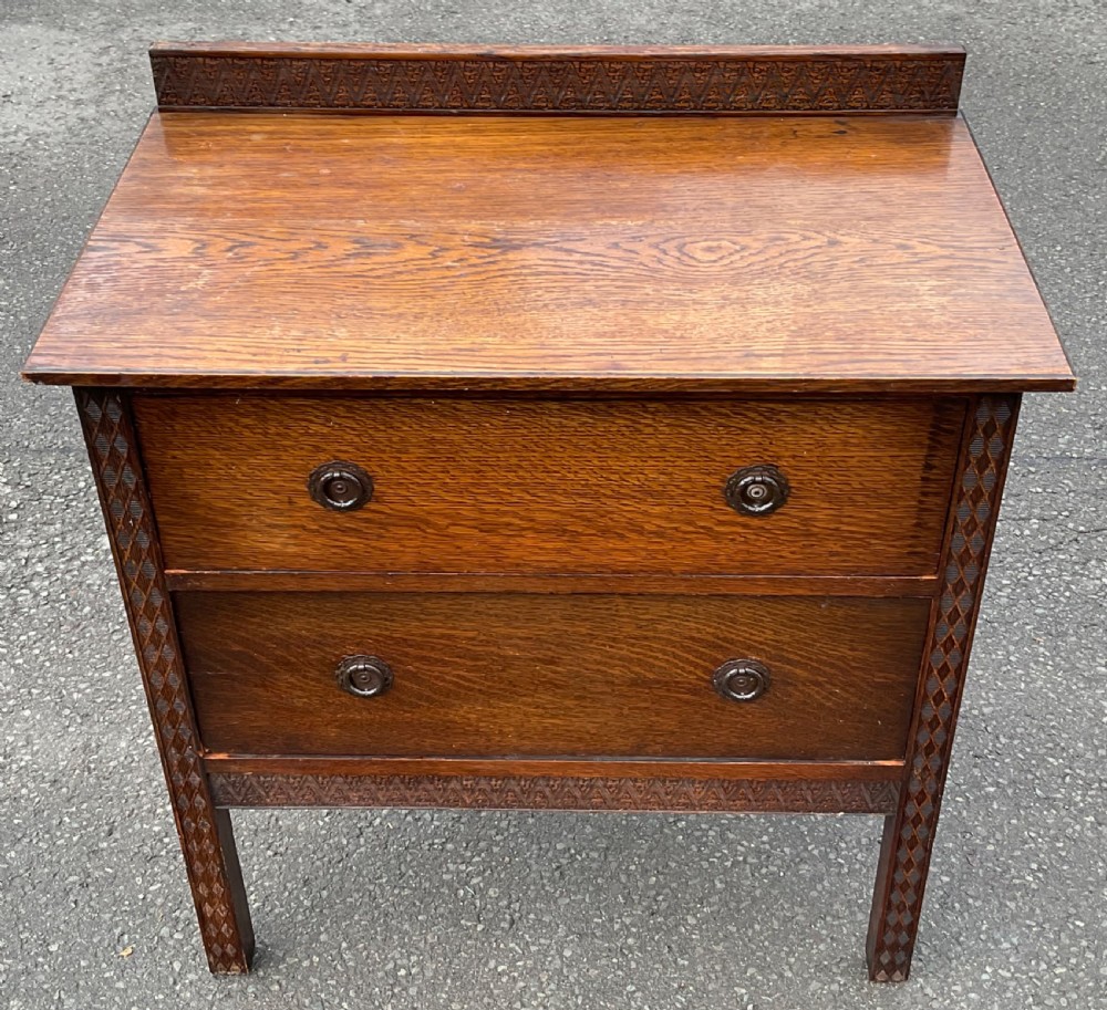 Small Oak Chest of Drawers  View VI