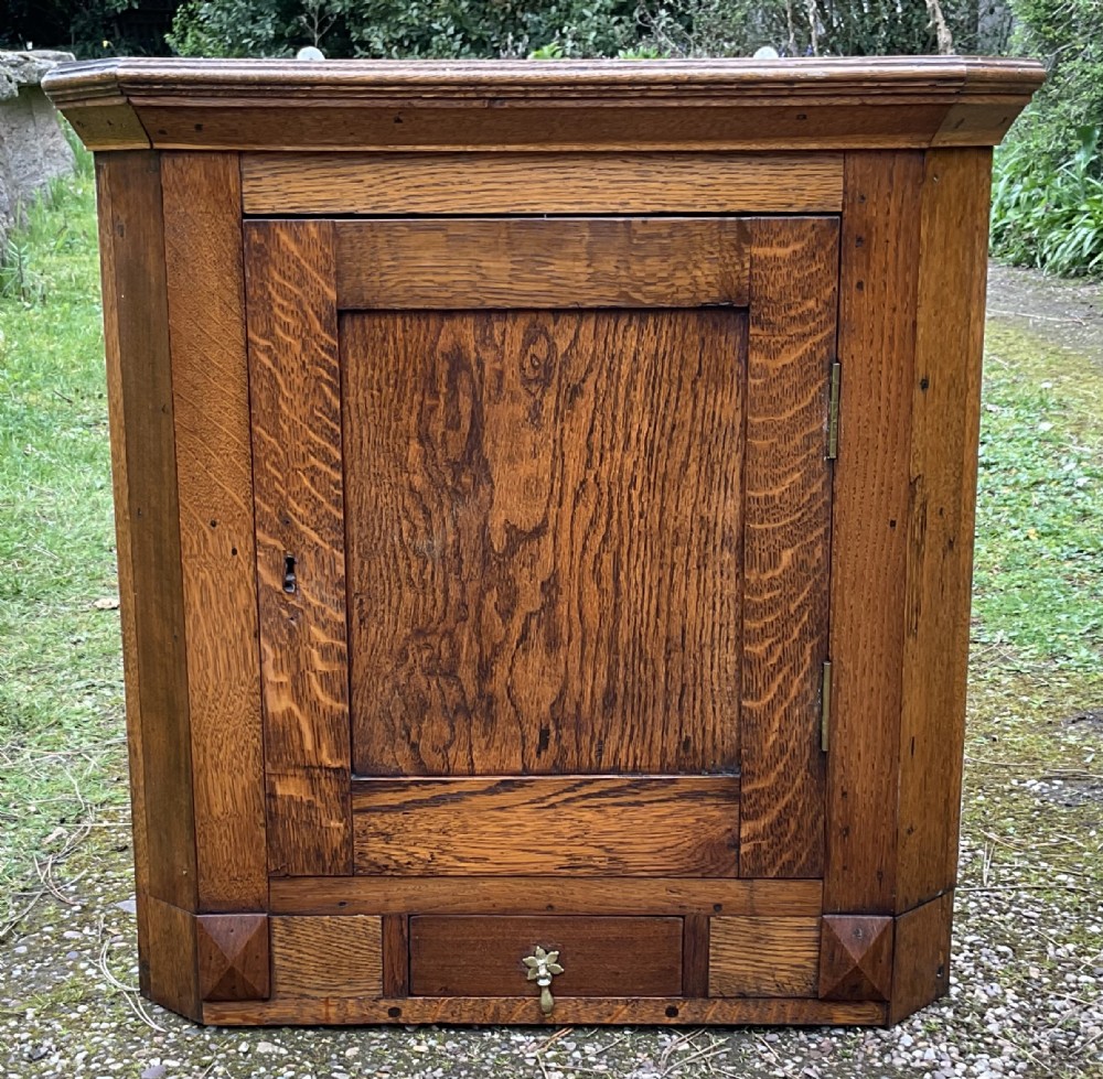 Georgian Small Oak Hanging Corner Cupboard 