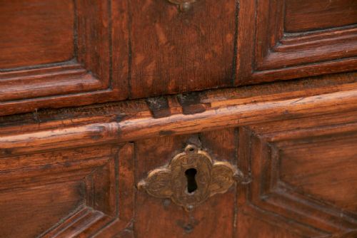 17TH CENTURY JACOBEAN OAK CHEST OF DRAWERS - ADDITIONAL PHOTO 12