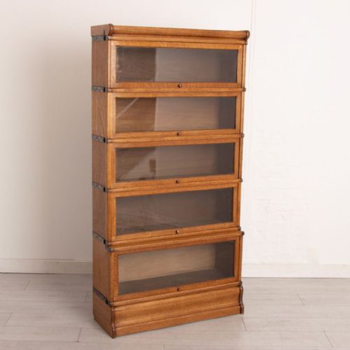 ANTIQUE VINTAGE GOLDEN OAK SECTIONAL GLAZED CABINET BY GLOBE WERNICKE CIRCA 1910 - ADDITIONAL PHOTO 1