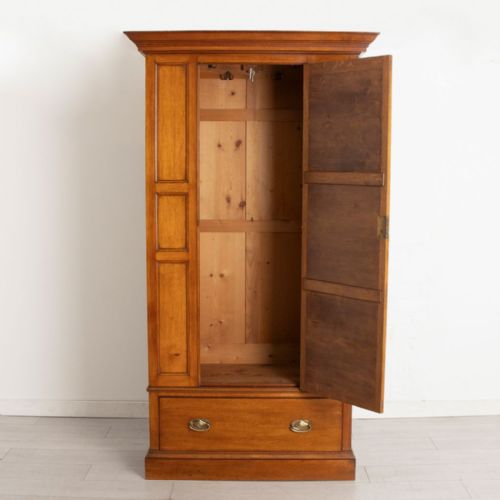 ANTIQUE GOLDEN OAK WARDROBE C1900 - ADDITIONAL PHOTO 2