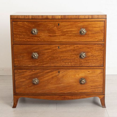 small georgian mahogany chest of drawers with ebony inlay - CATEGORY: ANTIQUE CHEST OF DRAWERS - DATED GEORGIAN