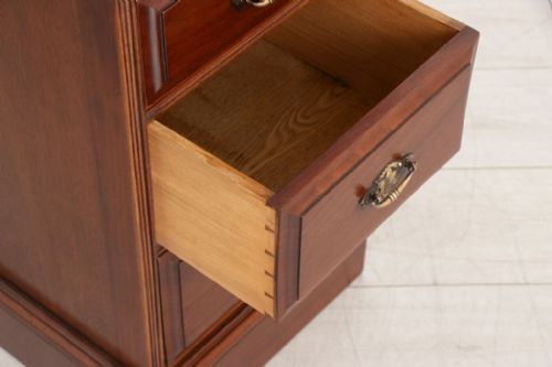 PAIR OF VICTORIAN MAHOGANY BEDSIDE CHESTS WITH ORIGINAL HANDLES C1880 - ADDITIONAL PHOTO 5