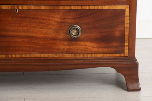 EDWARDIAN MAHOGANY CHEST OF DRAWERS WITH SATINWOOD CROSSBANDING BRASS RING DROP HANDLES C1900 - ADDITIONAL PHOTO 2