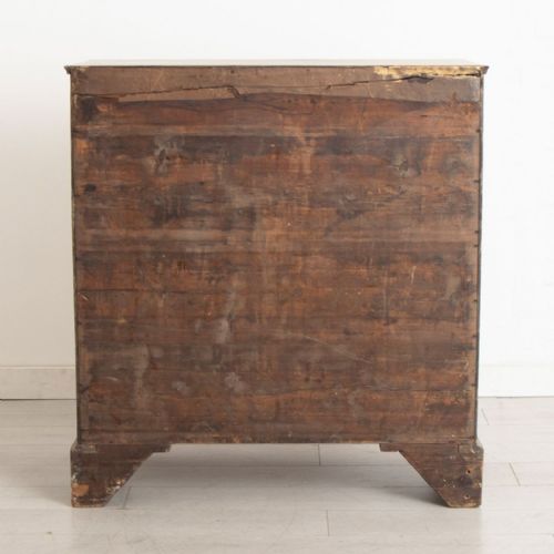 18TH CENTURY COUNTRY OAK CHEST OF DRAWERS - ADDITIONAL PHOTO 1