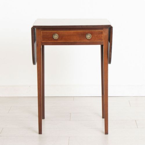 GEORGIAN ANTIQUE MAHOGANY SIDE TABLE C1800 - ADDITIONAL PHOTO 1