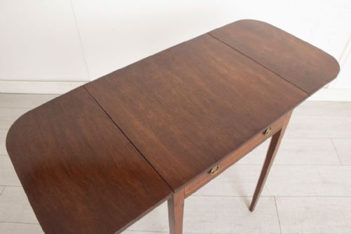 GEORGIAN ANTIQUE MAHOGANY SIDE TABLE C1800 - ADDITIONAL PHOTO 2