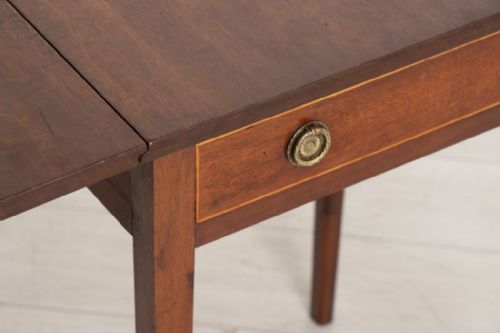 GEORGIAN ANTIQUE MAHOGANY SIDE TABLE C1800 - ADDITIONAL PHOTO 4