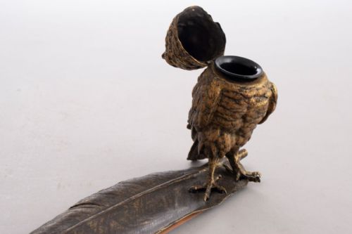 VIENNA COLDPAINTED BRONZE OWL ON FEATHER INK STAND BY FRANZ BERGMAN C19001920 - ADDITIONAL PHOTO 2