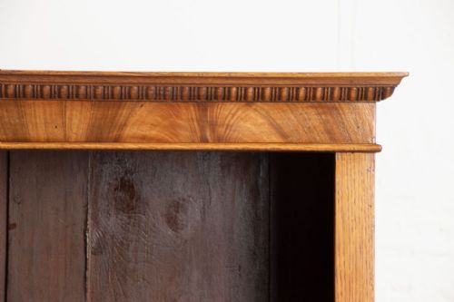 ANTIQUE OPEN BOOKCASE IN OAK WALNUT WITH THREE ADJUSTABLE SHELVES C1890 - ADDITIONAL PHOTO 5