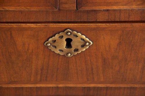 ANTIQUE EDWARDIAN INLAID CHEST OF DRAWERS - ADDITIONAL PHOTO 2
