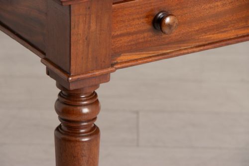 EARLY VICTORIAN MAHOGANY WRITING TABLE WITH GREEN LEATHER TOP C1860 - ADDITIONAL PHOTO 4