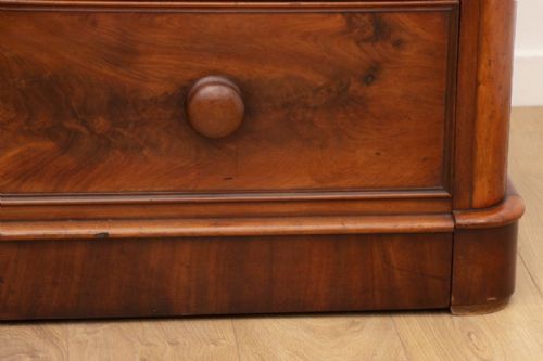 VICTORIAN MAHOGANY CHEST OF DRAWERS WITH WOODEN KNOB HANDLES DEEP BOTTOM DRAWER - ADDITIONAL PHOTO 2