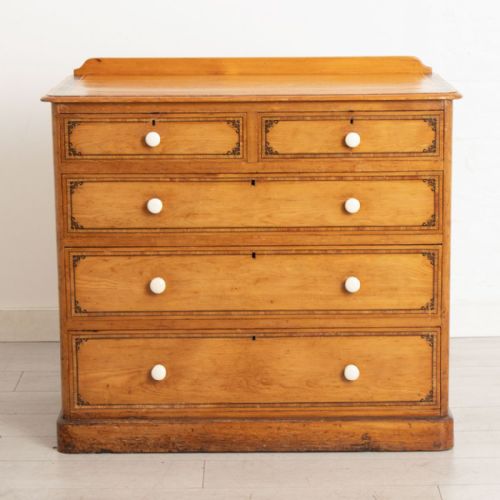 LATE 19TH CENTURY STENCILLED CHEST OF DRAWERS WITH GALLERIED TOP ORIGINAL PORCELAIN KNOBS - ADDITIONAL PHOTO 2