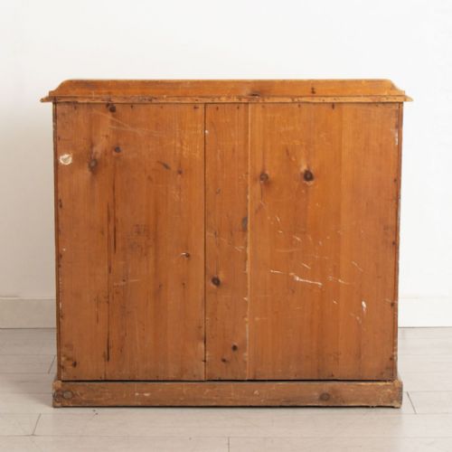 LATE 19TH CENTURY STENCILLED CHEST OF DRAWERS WITH GALLERIED TOP ORIGINAL PORCELAIN KNOBS - ADDITIONAL PHOTO 12