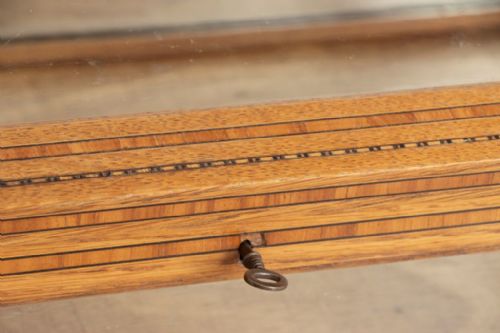 EDWARDIAN SHOP DISPLAY CABINET IN OAK WITH INLAY DECORATION - ADDITIONAL PHOTO 3