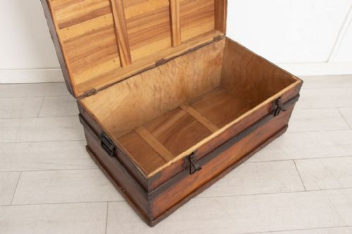 VICTORIAN OAK LINED TRUNK - ADDITIONAL PHOTO 8