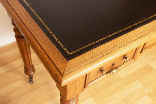 FRENCH GOLDEN OAK WRITING TABLE WITH BLACK LEATHER TOP C1880 - ADDITIONAL PHOTO 4