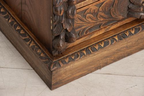 HIGHLY CARVED GREEN MAN STYLE OAK WELLINGTON CHEST C1900 - ADDITIONAL PHOTO 9