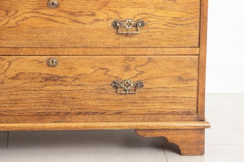 ANTIQUE CHEST OF DRAWERS IN GOLDEN OAK C1900 - ADDITIONAL PHOTO 2