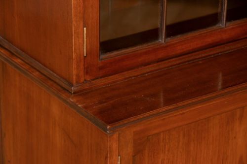EDWARDIAN MAHOGANY BOOKCASE WITH GLAZED TOP SECTION C1910 - ADDITIONAL PHOTO 4