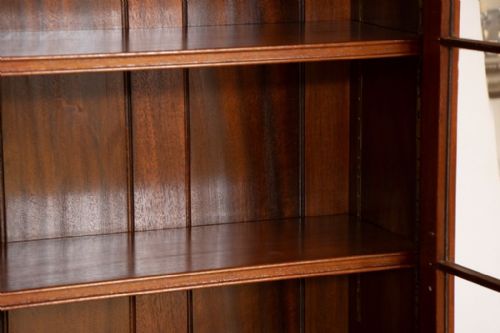 EDWARDIAN MAHOGANY BOOKCASE WITH GLAZED TOP SECTION C1910 - ADDITIONAL PHOTO 5