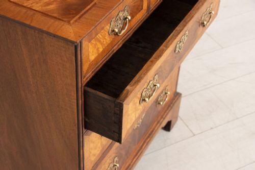 ANTIQUE WALNUT CHEST OF DRAWERS - ADDITIONAL PHOTO 6