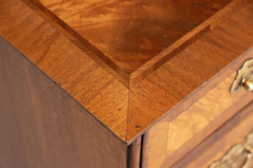 ANTIQUE WALNUT CHEST OF DRAWERS - ADDITIONAL PHOTO 7