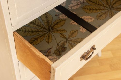 LATER PAINTED CHEST OF DRAWERS C1900 WITH REPLACEMENT HANDLES - ADDITIONAL PHOTO 6