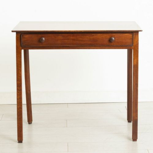 GEORGIAN SIDE TABLE IN MAHOGANY C1800 - ADDITIONAL PHOTO 1