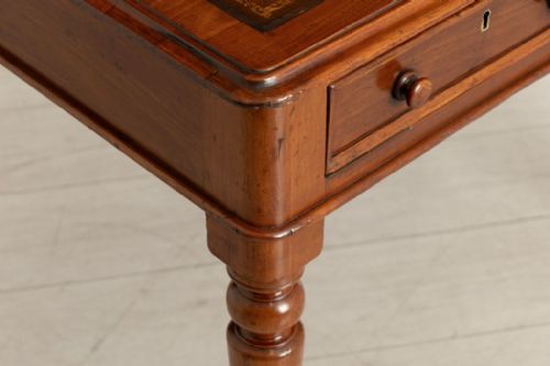 VICTORIAN MAHOGANY WRITING TABLE WITH TAN LEATHER TOP C1870 - ADDITIONAL PHOTO 6