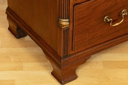 GEORGIAN CUBAN MAHOGANY OAK LINED CHEST OF DRAWERS WITH BRASS SWAN NECK HANDLES OGEE FEET C1780 - ADDITIONAL PHOTO 4
