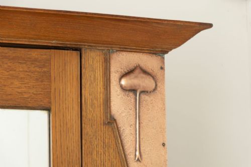 ARTS CRAFTS OAK HALL CUPBOARD C1900 - ADDITIONAL PHOTO 4