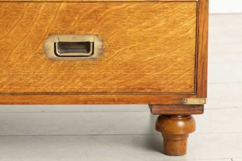 ANTIQUE BRASS BOUND MILITARY STYLE CAMPAIGN CHEST OF DRAWERS IN GOLDEN OAK BY 'ARMY NAVY CSL' C1900 - ADDITIONAL PHOTO 5