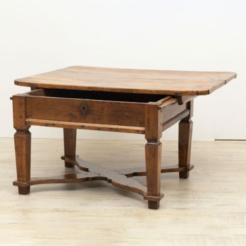 FRENCH TYROLEAN WALNUT COFFEE TABLE WITH SLIDING TOP FOR STORAGE - ADDITIONAL PHOTO 1