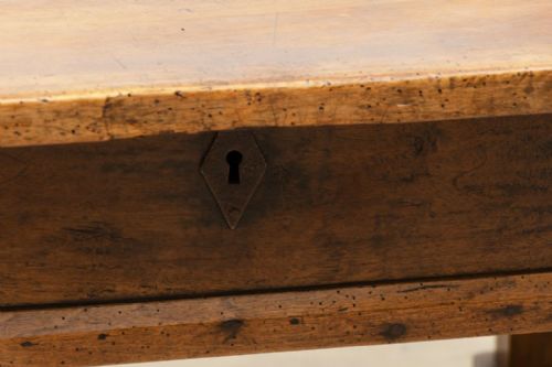 FRENCH TYROLEAN WALNUT COFFEE TABLE WITH SLIDING TOP FOR STORAGE - ADDITIONAL PHOTO 5