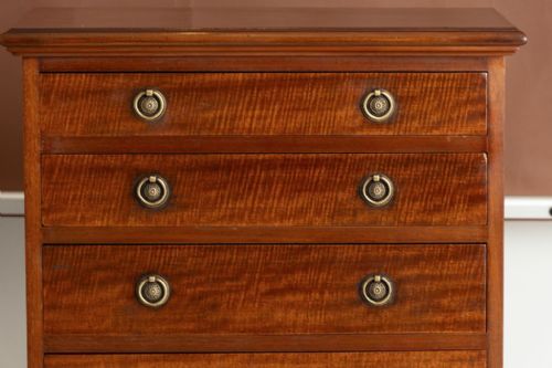 EDWARDIAN MAHOGANY CHEST OF DRAWERS WITH BRASS RING DROP HANDLES C1900 - ADDITIONAL PHOTO 3
