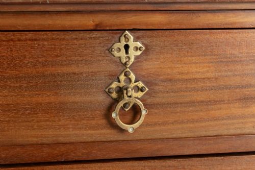 ARTS CRAFTS CHEST OF DRAWERS IN MAHOGANY C1900 - ADDITIONAL PHOTO 6