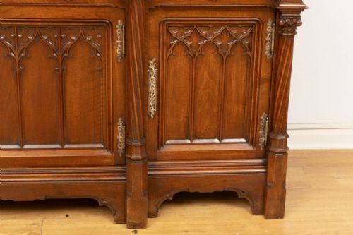 ANTIQUE GOTHIC REVIVAL WALNUT BREAKFRONT BOOKCASE NORTHERN EUROPEAN C1890 - ADDITIONAL PHOTO 12