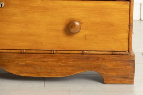 19TH CENTURY FAUX BAMBOO PINE CHEST OF DRAWERS - ADDITIONAL PHOTO 11