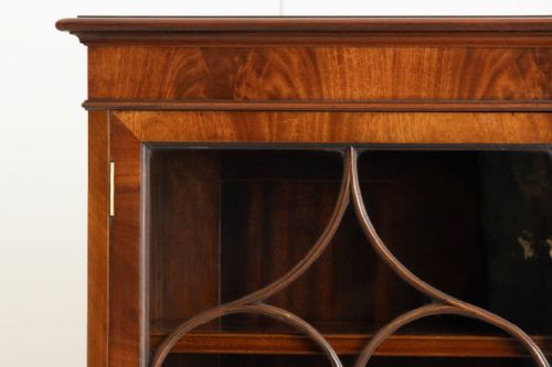 ANTIQUE MAHOGANY TRIPLE DOOR GLAZED BOOKCASE BY WYLIE LOCHHEAD OF GLASGOW C1900 - ADDITIONAL PHOTO 2
