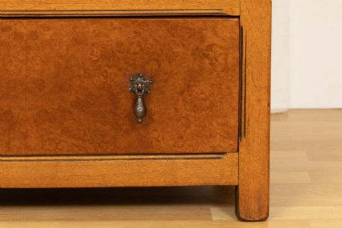 SMALL GOLDEN OAK BURR WALNUT CHEST OF DRAWERS - ADDITIONAL PHOTO 1