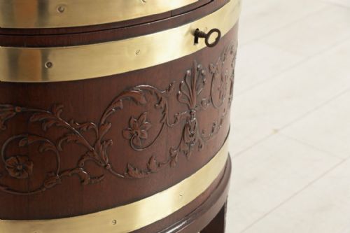 ANTIQUE MAHOGANY BRASS BOUND OVAL WINE CELLARETTE C1880 - ADDITIONAL PHOTO 2