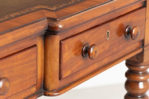 EARLY VICTORIAN MAHOGANY WRITING TABLE - ADDITIONAL PHOTO 2