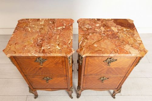 PAIR OF ANTIQUE FRENCH BEDSIDE CABINETS IN WALNUT KINGWOOD WITH ORIGINAL MARBLE TOPS BRASS MOUNTS C1870 - ADDITIONAL PHOTO 1