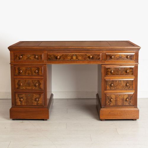 ANTIQUE PEDESTAL DESK IN WALNUT BURR WALNUT C1880 - ADDITIONAL PHOTO 1