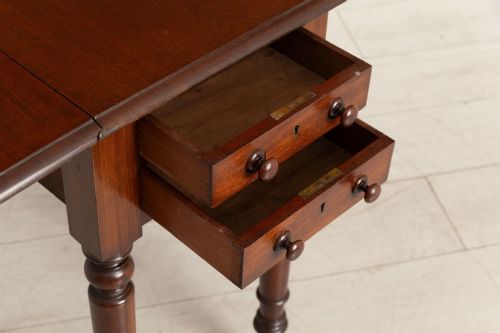VICTORIAN DROP LEAF TABLE IN MAHOGANY - ADDITIONAL PHOTO 3