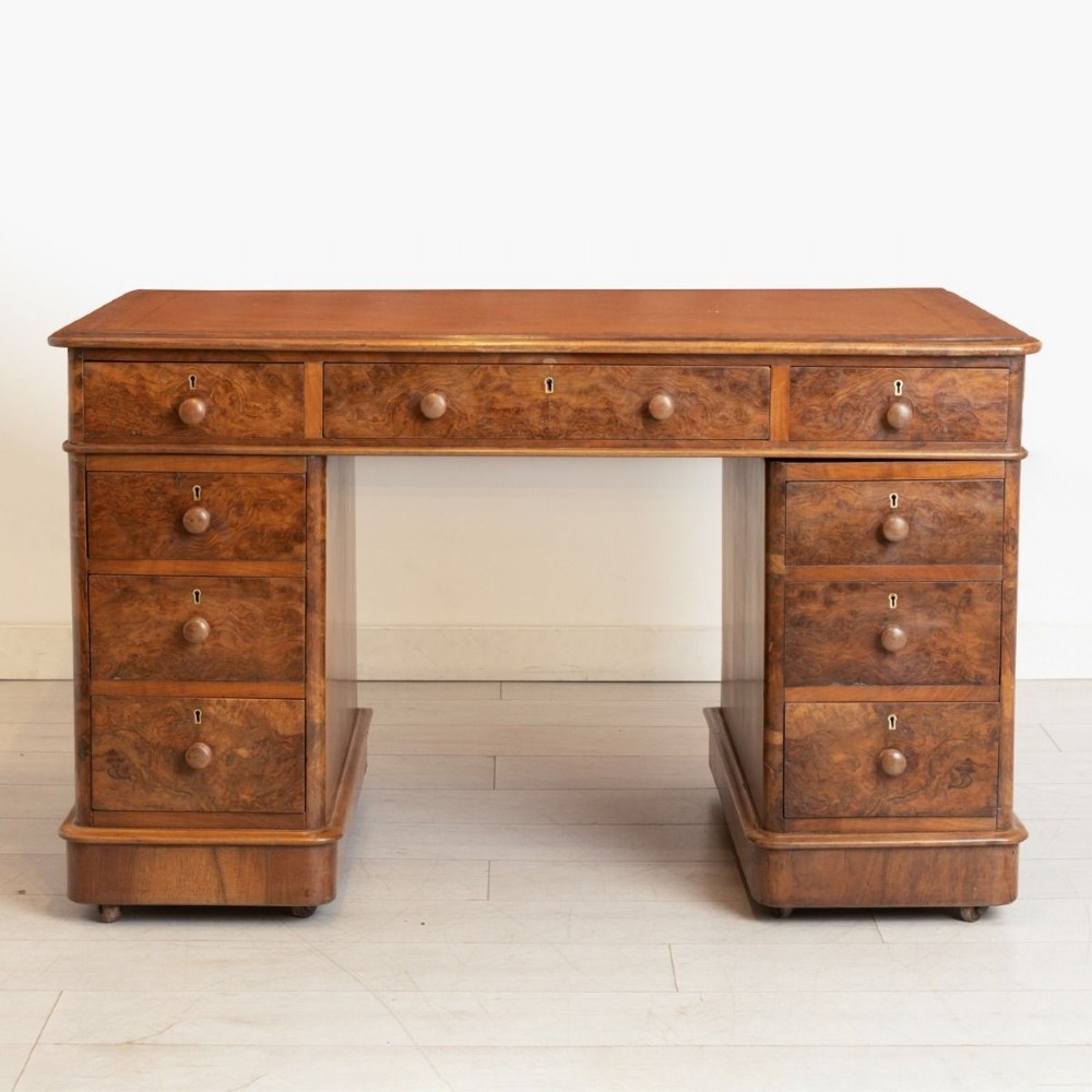 19th Century Pedestal Desk in Figured Walnut View II