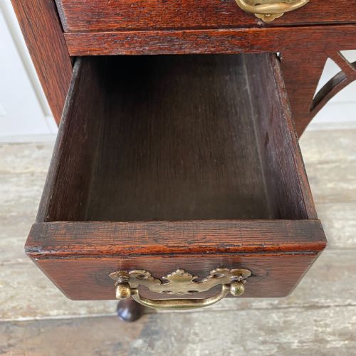 18TH C OAK LOW BOY - ADDITIONAL PHOTO 3